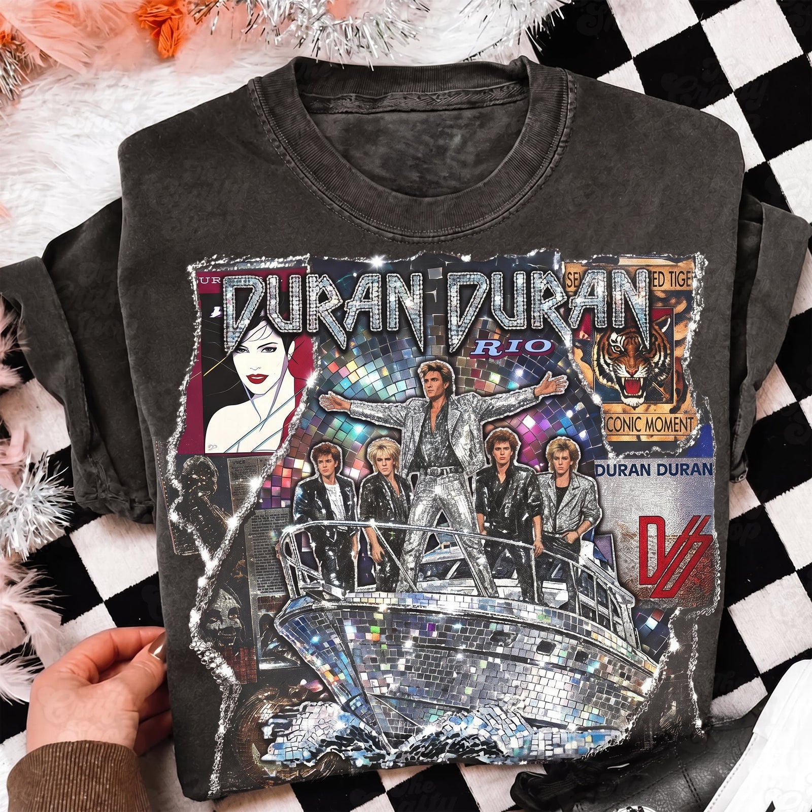 New Wave Duran Duran Washed T-shirt, Personalized Gifts For Music Lovers 06qhqn050826